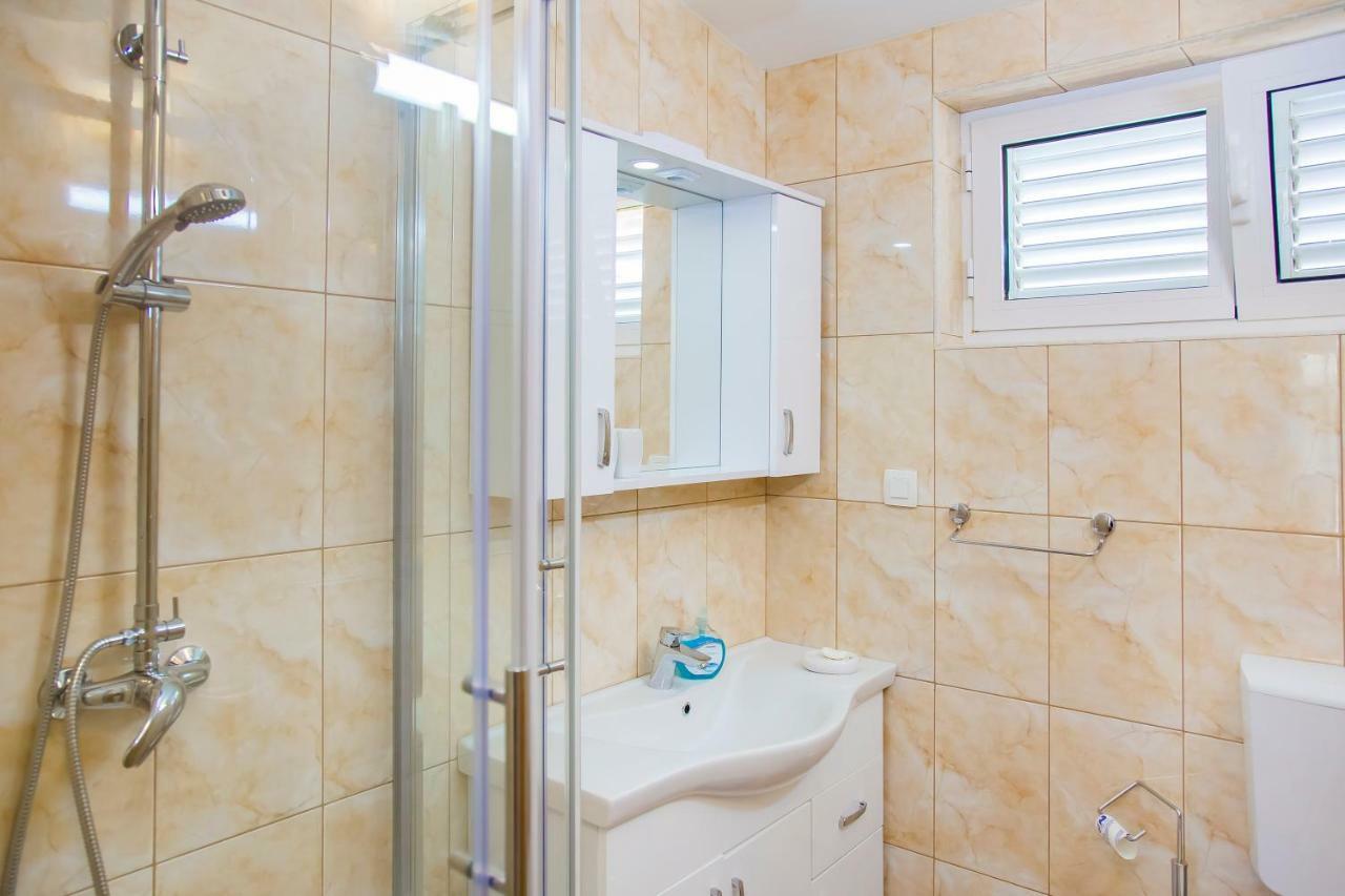 Vila Lukrecija Drače Habitación foto